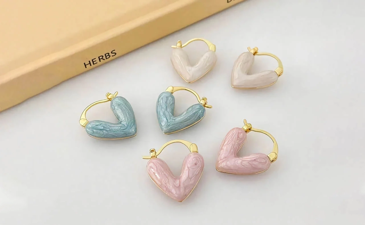 Cute Heart Dangle Earrings