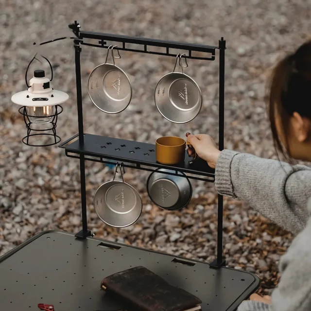 Durable titanium food container suitable for travel, work, and outdoor meals